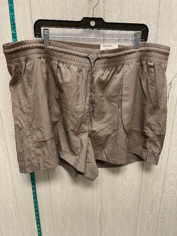 Green Shorts Old Navy, Size 20 Bold Men's Statement