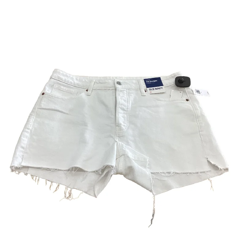 White Shorts Old Navy, Size 12 Confident Men's High