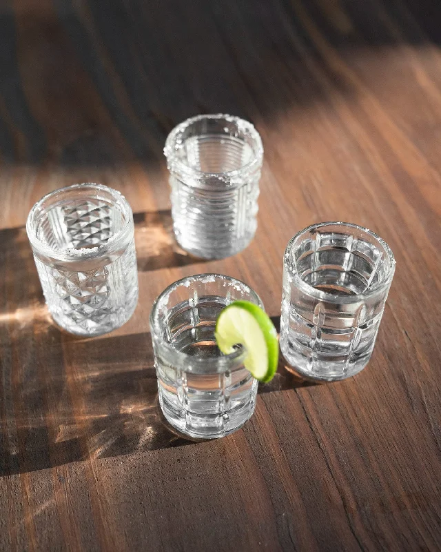 Mahi shot Glasses (Set of 4) Refined Men's European