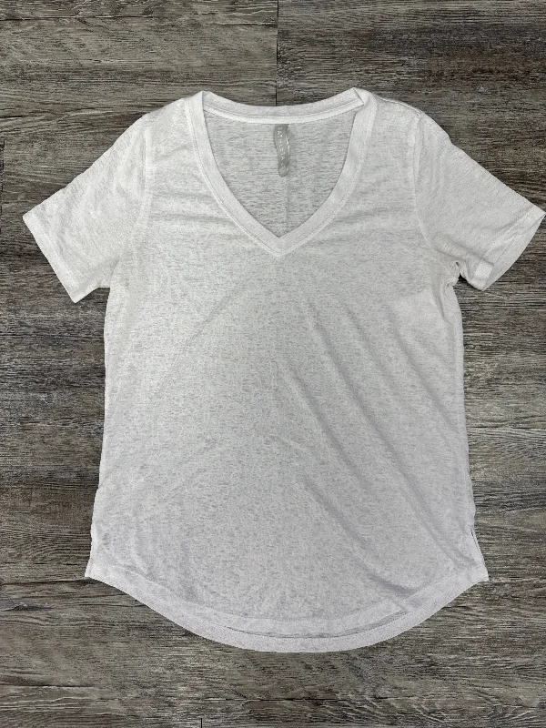 Athletic Top Short Sleeve By Athleta In White, Size: S Monochromatic Office Style